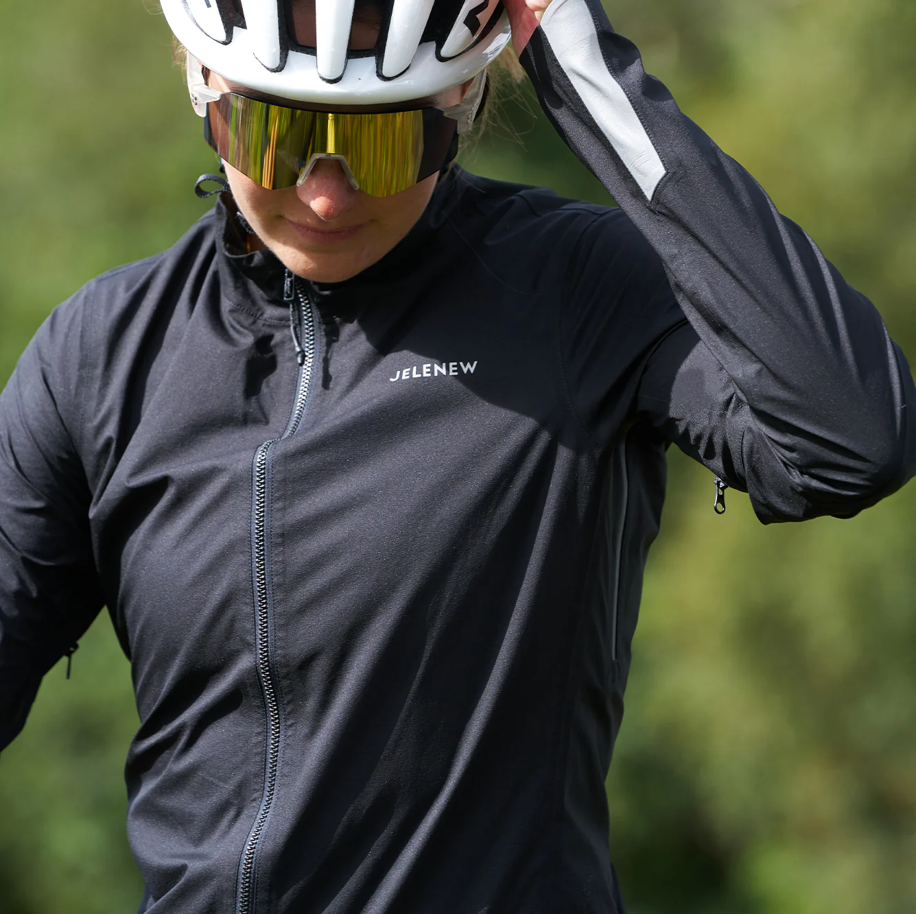 3L Nylon Windproof Jacket - Image 4